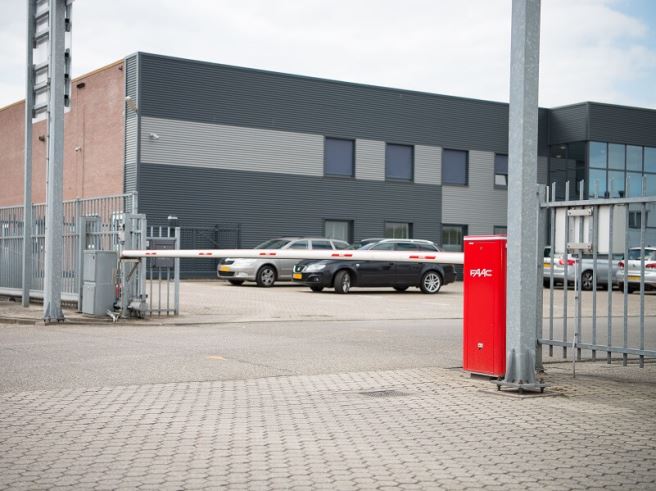 FAAC B680H, Hybride slagboom voor brede, intensieve doorgangen
